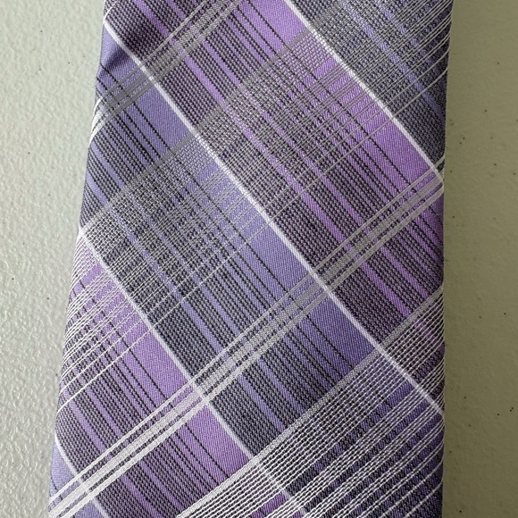 Calvin Klein Silk Blend Lavender Tie NWT $70 Office Career Church Prom Party - Picture 2 of 4